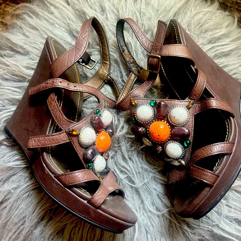 Paulo jewel wedges